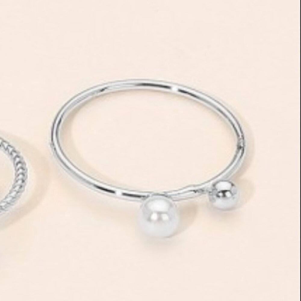 1 LEFT!! SILVER DIPPED PEARL AND BALL RING